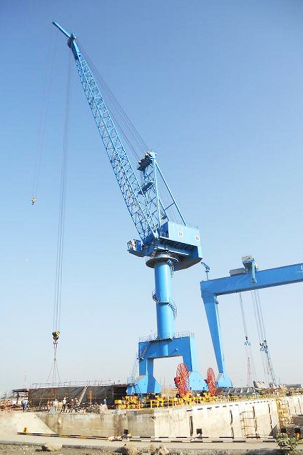 为印度PIPAVAV船厂制造的HM4057型门座式起重机2-HM4057-Portal-crane-made-for-India-PIPAVAV-Shipyard-Pte-Ltd..jpg